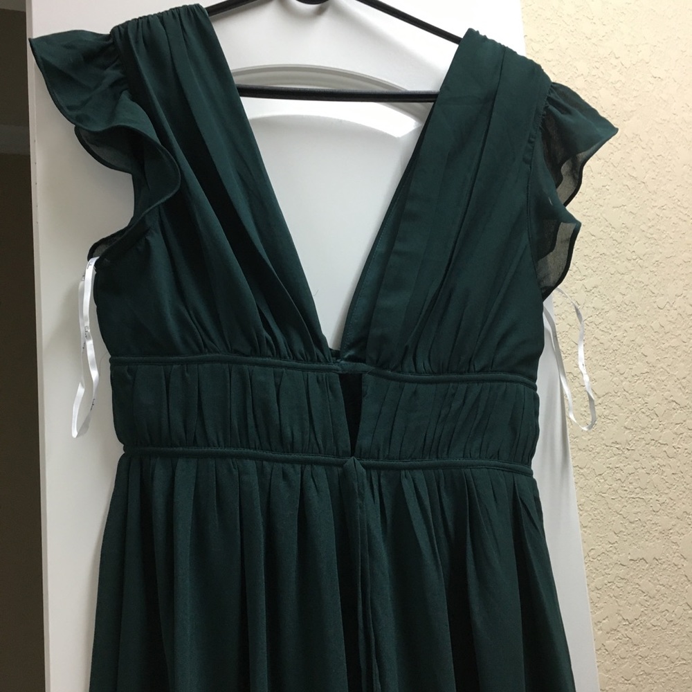 Dark Green Party dress by Lulu’s, size M, new, never used.